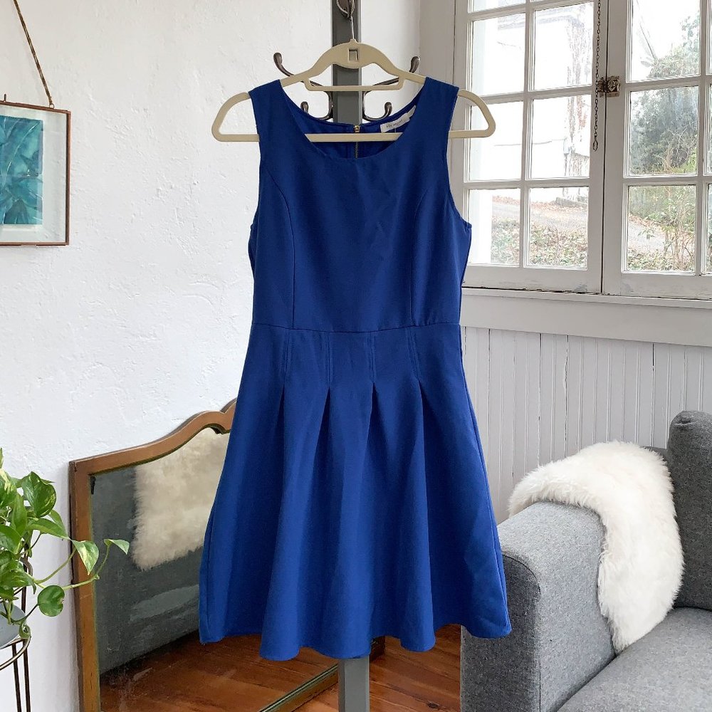 Blu Pepper NWT classic blue dress with pleats